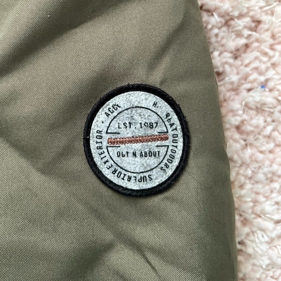 Army green winter jacket - Picture 3 of 3